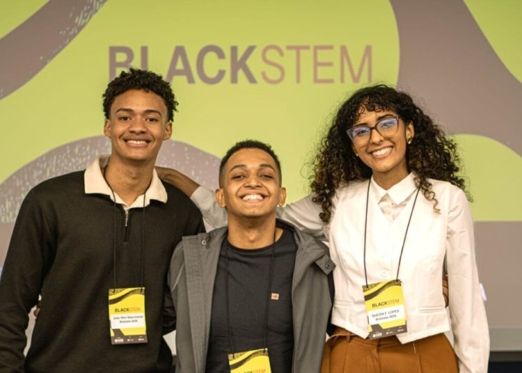 Estudantes negros do Rio e da Bahia ganham apoio financeiro para cursar graduação no exterior