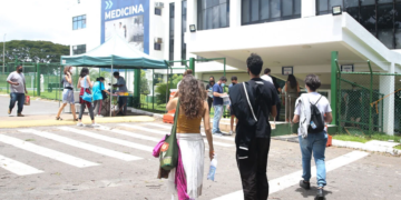 Estudantes têm até 16 de setembro para quitar débitos do Fies via Desenrola Fies 2026