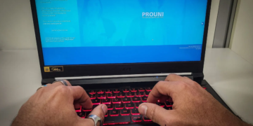 Estudantes têm até esta quinta-feira para confirmar presença na lista de espera do Prouni