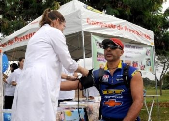 Estudo nacional recruta voluntários para testar polipílula inédita na prevenção do AVC