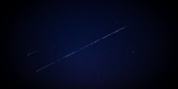Excesso de satélites em órbita ameaça a integridade das observações astronômicas terrestres