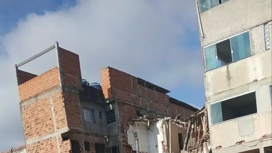 Explosão de botijão de gás deixa 13 imóveis interditados na zona norte de São Paulo
