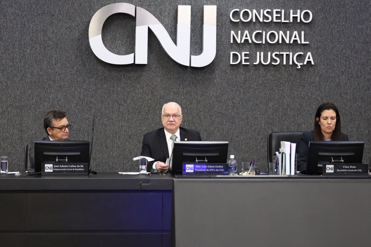 Fachin propõe regras contra conflito de interesses de juízes e monitoramento de parentes