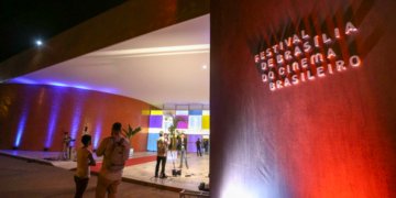 Festival de Brasília enfrenta incerteza institucional e mobiliza classe artística nacional