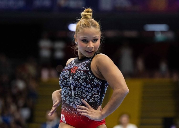 Flávia Saraiva domina finais do Campeonato Brasileiro de Ginástica em Brasília