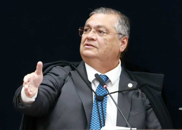 Flávio Dino anula emendas parlamentares indicadas por dirigentes partidários sem mandato