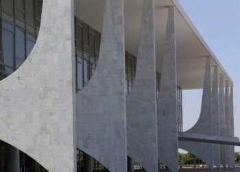 Governo federal inicia processo de reciprocidade contra sobretaxas impostas pelos EUA
