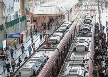 Greve na CPTM paralisa linhas 11, 12 e 13 após trabalhadores rejeitarem privatização