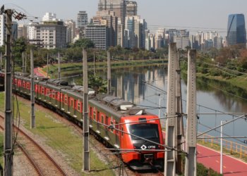 Greve na CPTM trava trânsito de São Paulo e provoca retenções recordes nesta terça-feira