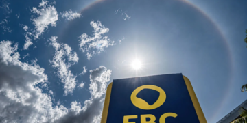 Halo solar atrai olhares no Centro-Oeste e meteorologia desmistifica relação com chuvas