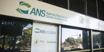 Hapvida tem reajustes e rescisões contratuais suspensos por medida cautelar da ANS