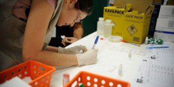 Hepatites virais no Brasil exigem novas estratégias de saúde pública para meta de 2030