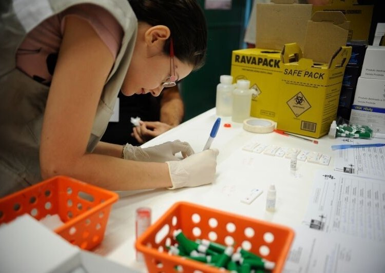 Hepatites virais no Brasil exigem novas estratégias de saúde pública para meta de 2030