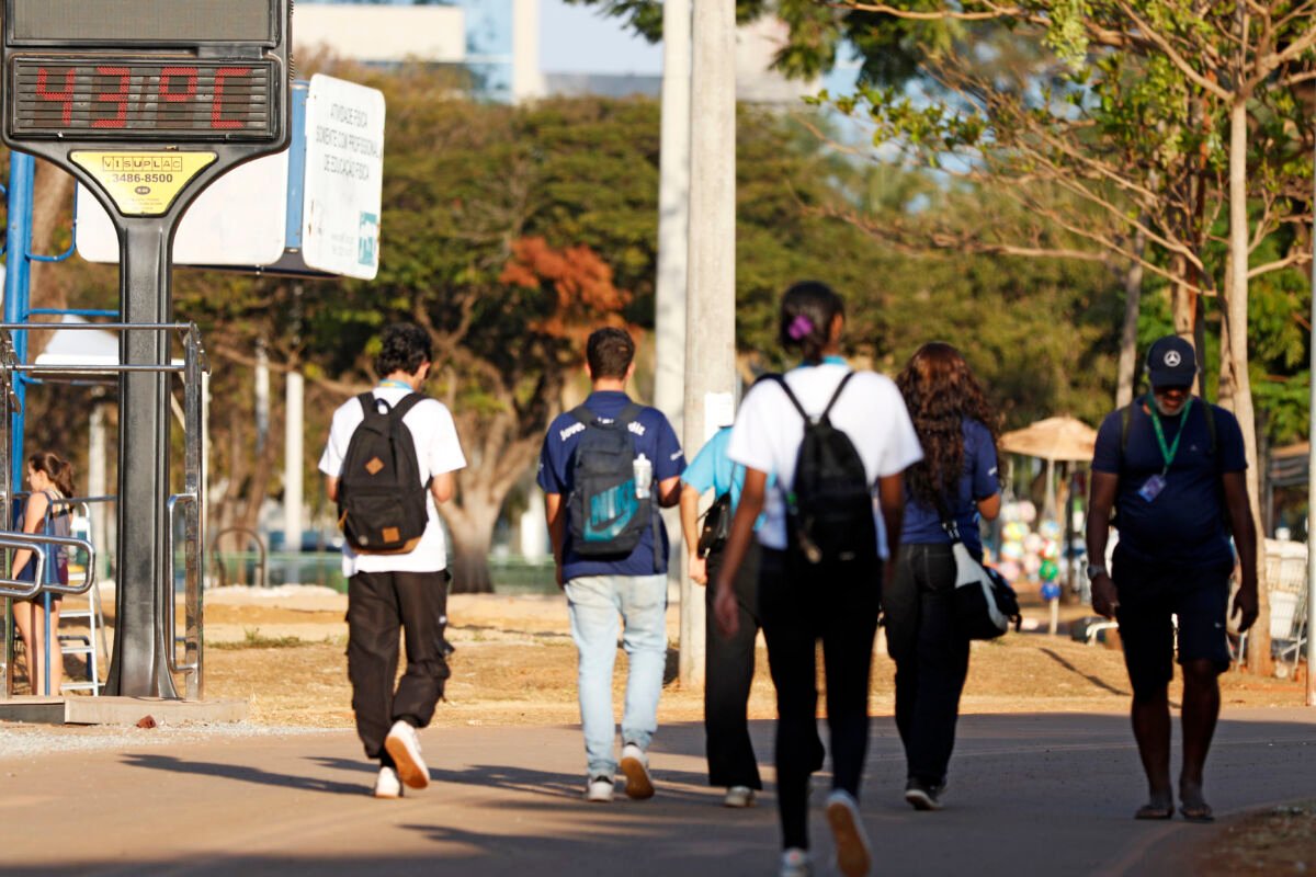 Inmet alerta para onda de calor em quatro regiões e temperaturas até 5 graus acima