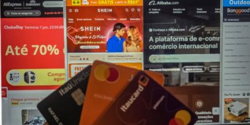 Instalação de comissão sobre a taxa das blusinhas fica para o final de agosto no Congresso