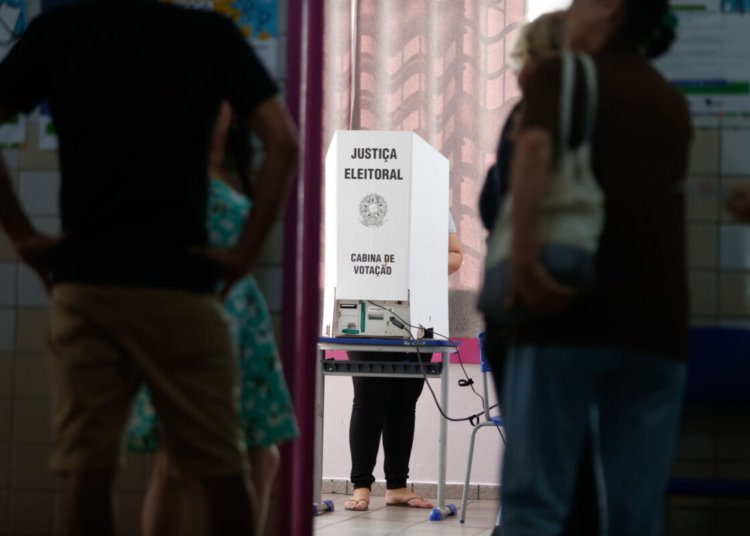 Justiça Eleitoral contabiliza mais de mil queixas por irregularidades no início da campanha