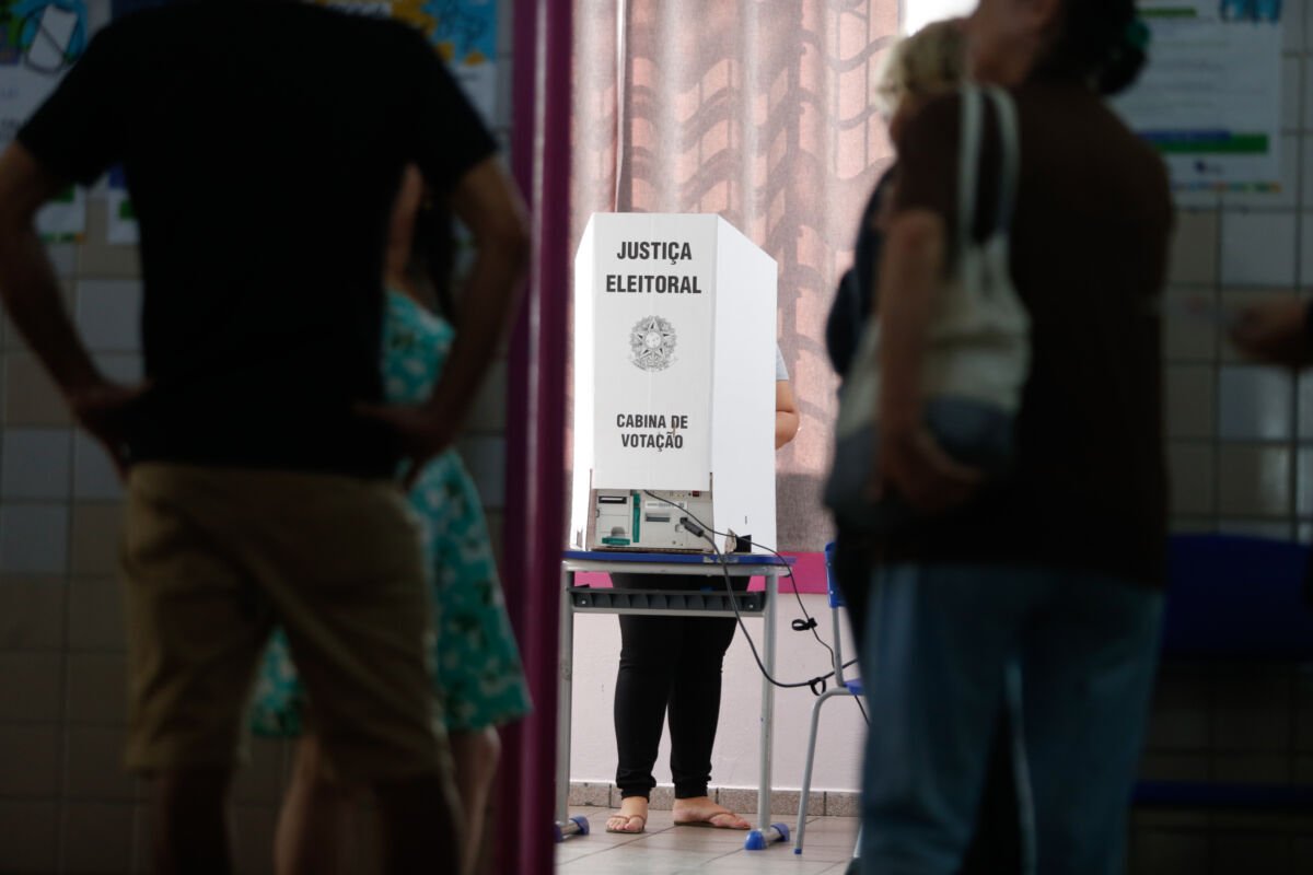 Justiça Eleitoral contabiliza mais de mil queixas por irregularidades no início da campanha