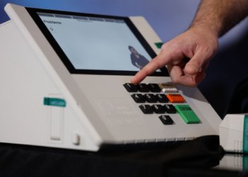 Lacração de sistemas eleitorais e assinatura digital bloqueiam mudanças em urnas eletrônicas