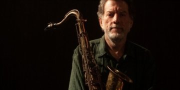 Leo Gandelman recebe homenagem na Rádio MEC pelas sete décadas de vida e carreira