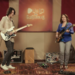 Lucas Moscardini e Lui Rabello disputam a vaga na final do reality Duelo de Guitarras