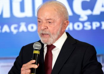 Lula questiona tarifas de Donald Trump em conversa telefônica sobre comércio e segurança