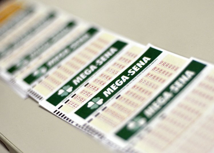 Mega-Sena atinge marca de R$ 100 milhões para sorteio extra neste domingo