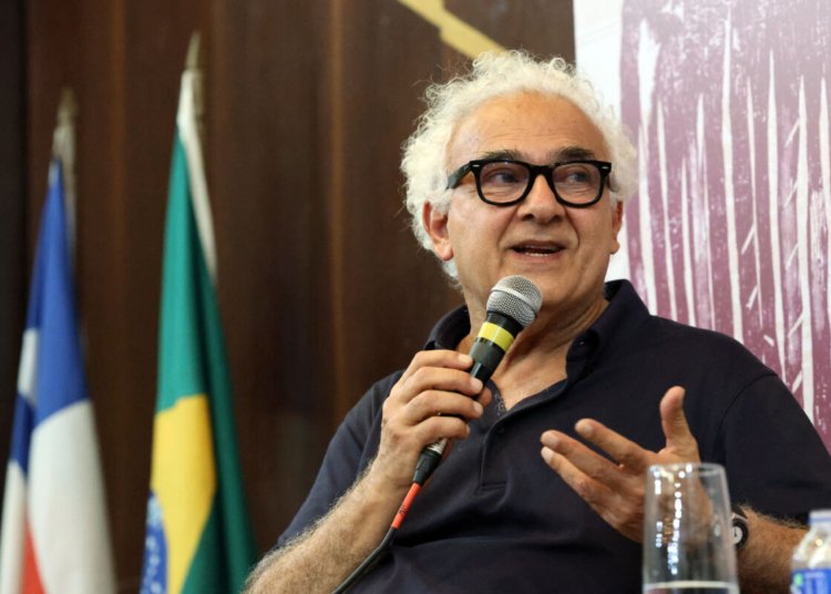 Milton Hatoum encerra trilogia na Flipelô e define escrita como ato de vingança