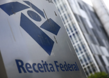 Operação da Receita Federal mira esquema de bets com movimentação de R$ 5 bilhões