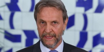 Pedro Uczai segue sob observação clínica após sofrer AVC isquêmico em Brasília