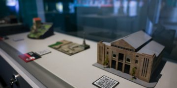 Pequena África revive memórias de dor e resistência em nova mostra interativa no MUHCAB