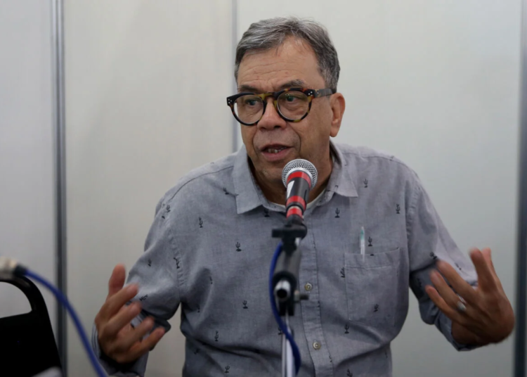 Poeta e ativista Luis Turiba morre aos 76 anos em Salvador