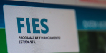 Prazo para renegociar dívidas do Fies pelo Desenrola Fies 2026 chega ao fim nesta segunda-feira