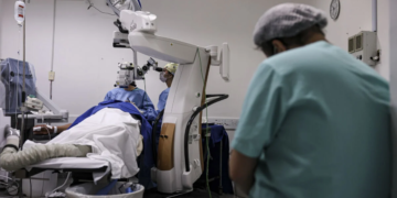 Quedas e queimaduras atingem 60% das crianças hospitalizadas e exigem reforço na segurança