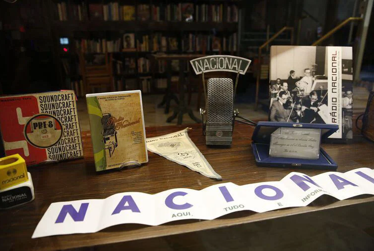 Rádio Nacional FM de Brasília atrai ouvintes com edição de 50 anos no Espaço Arte hoje