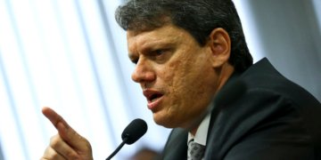 Republicanos oficializa Tarcísio de Freitas como candidato à reeleição em São Paulo