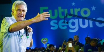 Ronaldo Caiado oficializa candidatura ao Planalto pelo PSD com Gilberto Kassab de vice