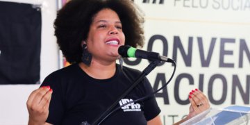 Samara Martins oficializa candidatura à presidência pela legenda Unidade Popular