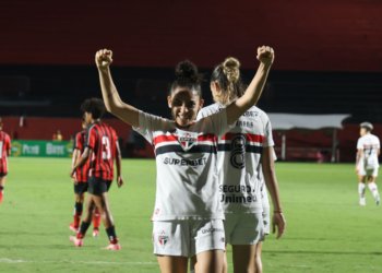São Paulo assume a liderança do Brasileirão Feminino após vencer o Vitória fora de casa