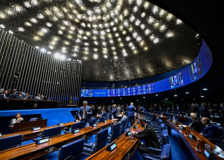 Senado autoriza criação de programa para impulsionar a produção nacional de fertilizantes
