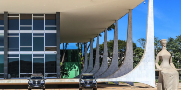 STF decide nesta quinta-feira o futuro do vínculo empregatício em aplicativos de transporte