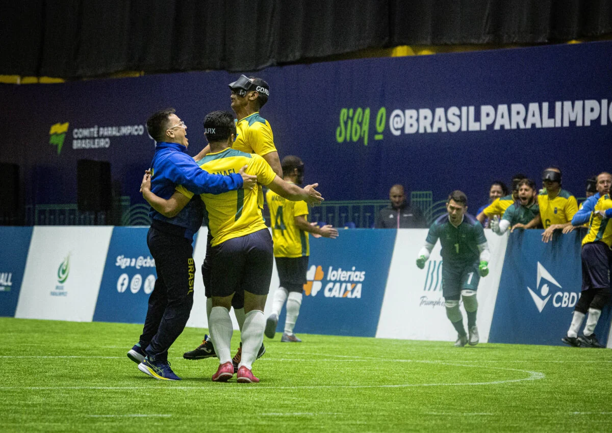 Brasil encara a Colômbia na final da Copa América de futebol de cegos em busca do hepta