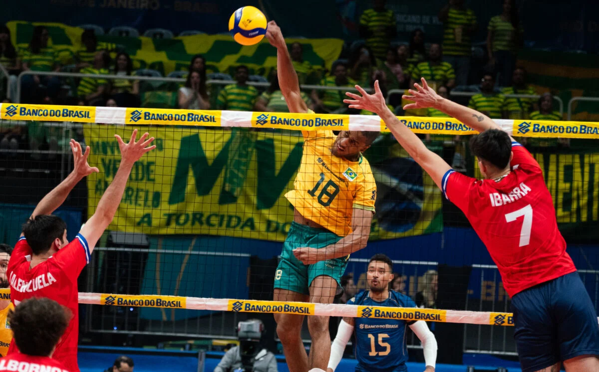Brasil supera o Chile na estreia do Sul-Americano de vôlei masculino no Rio de Janeiro
