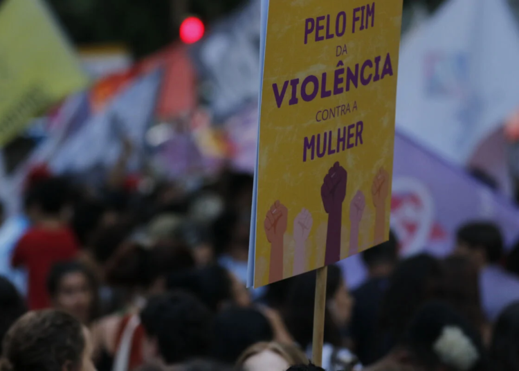 Capacitação de 7,5 mil agentes reforça protocolo de atendimento contra violência de gênero