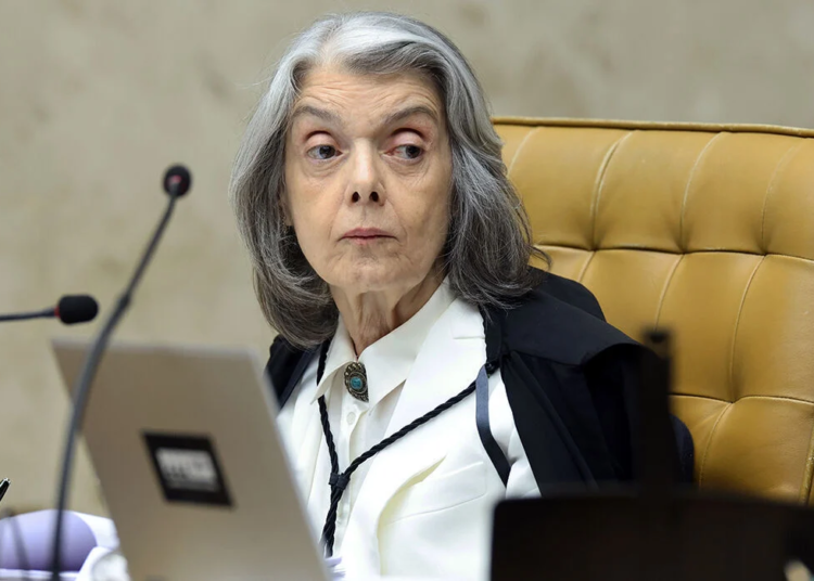 Cármen Lúcia aponta mal-estar cívico gerado por disputas internas no STF