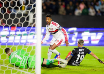 Flamengo vence o Independiente del Valle em Quito e abre vantagem nas quartas da Libertadores