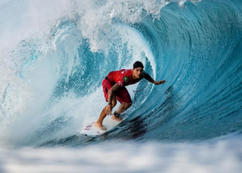 Gabriel Medina conquista nota máxima em Fiji mas encerra etapa da WSL com o vice-campeonato