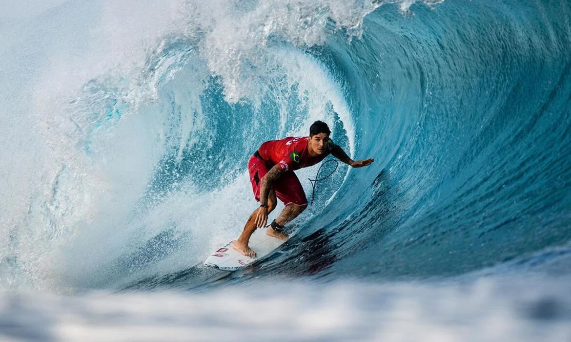 Gabriel Medina conquista nota máxima em Fiji mas encerra etapa da WSL com o vice-campeonato