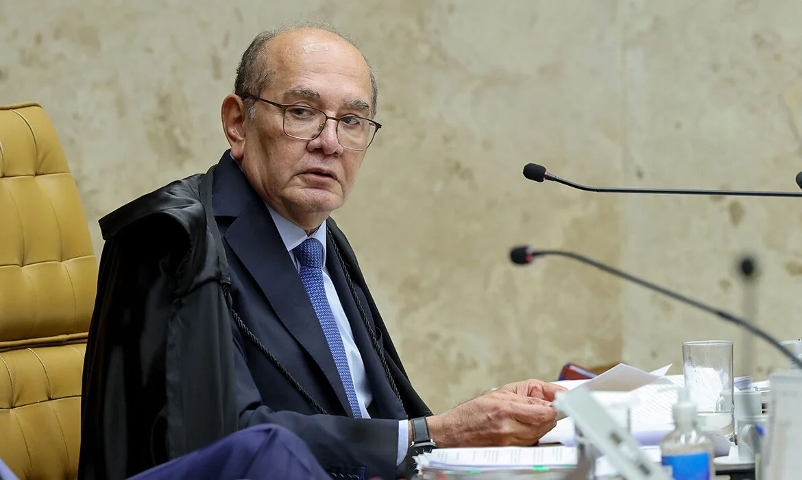 Gilmar Mendes chancela reajuste do Bolsa Família e afasta irregularidade eleitoral