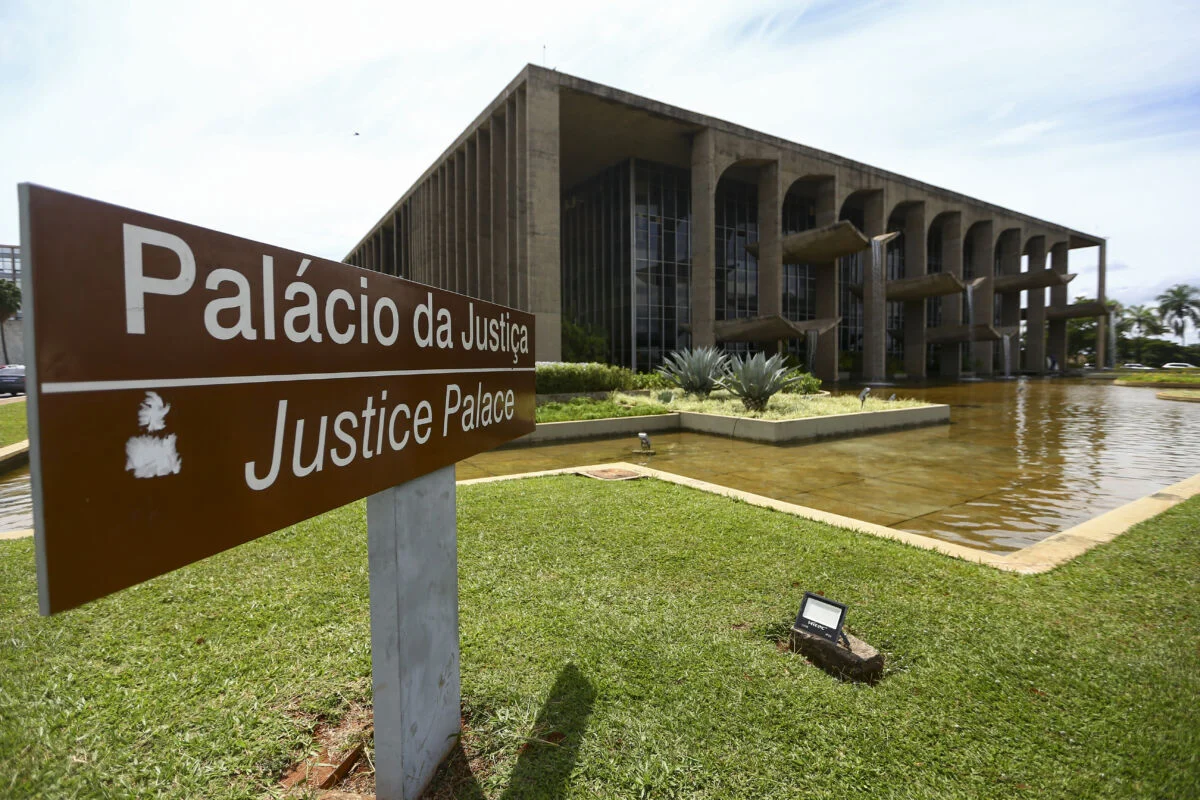 Governo brasileiro contesta relatório dos EUA sobre falhas no combate ao narcotráfico