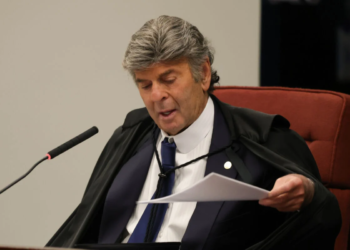 Luiz Fux assume relatoria de processo que questiona registros de visitantes no Senado